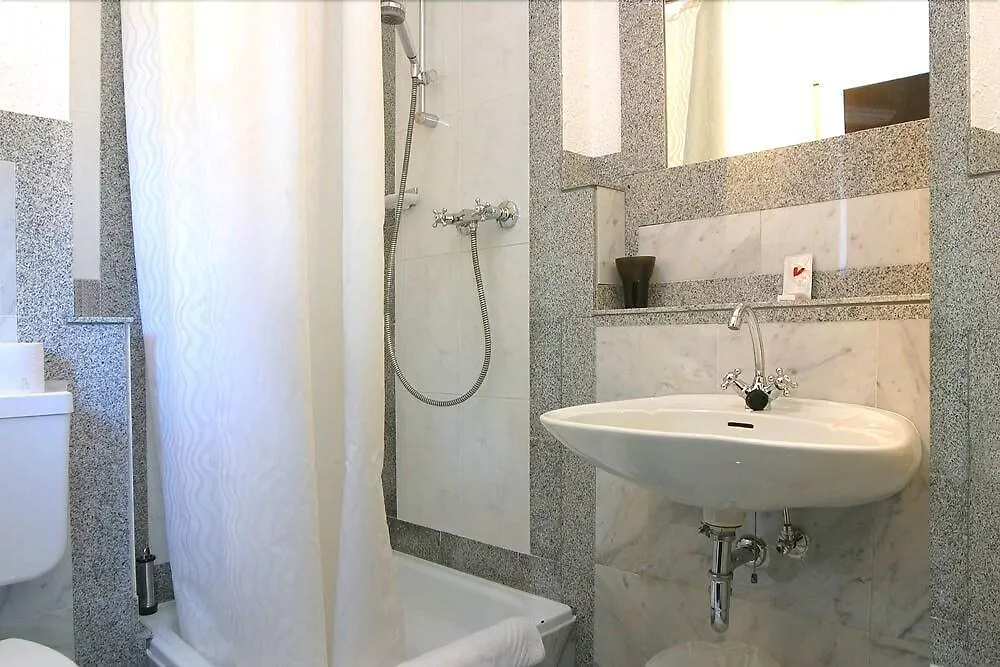 Regentpark Airport Hotel Hallbergmoos